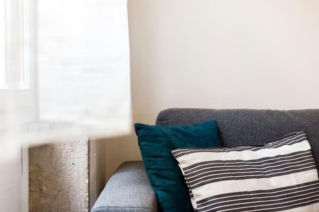 Le Cocon De Lyon Apartment Bagian luar foto