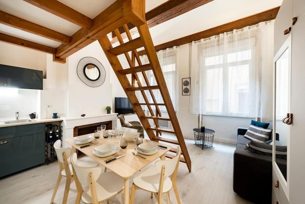 Le Cocon De Lyon Apartment Bagian luar foto